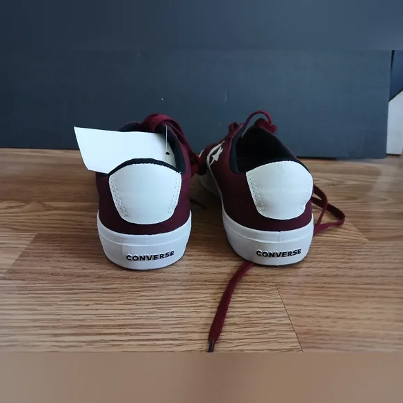 Converse Dark Burgundy Unisex Sneakers/ New in Box / Men 8.5 or Women 10