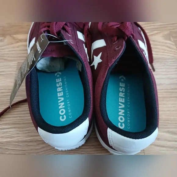 Converse Dark Burgundy Unisex Sneakers/ New in Box / Men 8.5 or Women 10