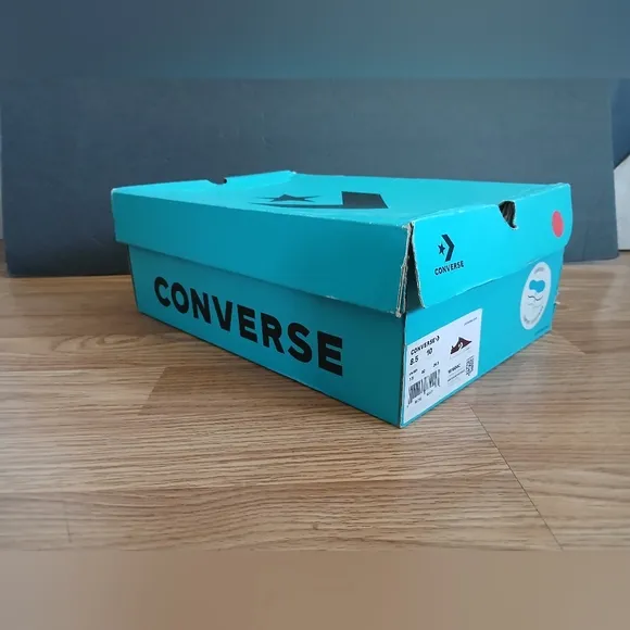 Converse Dark Burgundy Unisex Sneakers/ New in Box / Men 8.5 or Women 10