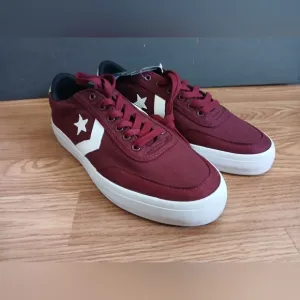 Converse Dark Burgundy Unisex Sneakers/ New in Box / Men 8.5 or Women 10