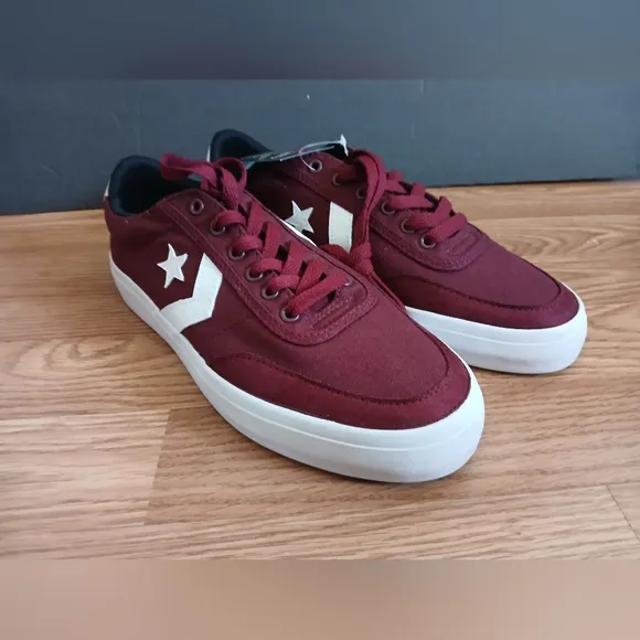 Converse Dark Burgundy Unisex Sneakers/ New in Box / Men 8.5 or Women 10