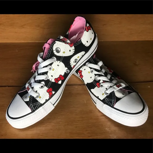 CONVERSE Hello Kitty Sneakers Black Unisex 8