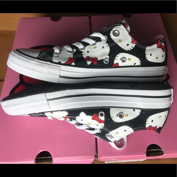 CONVERSE Hello Kitty Sneakers Black Unisex 8