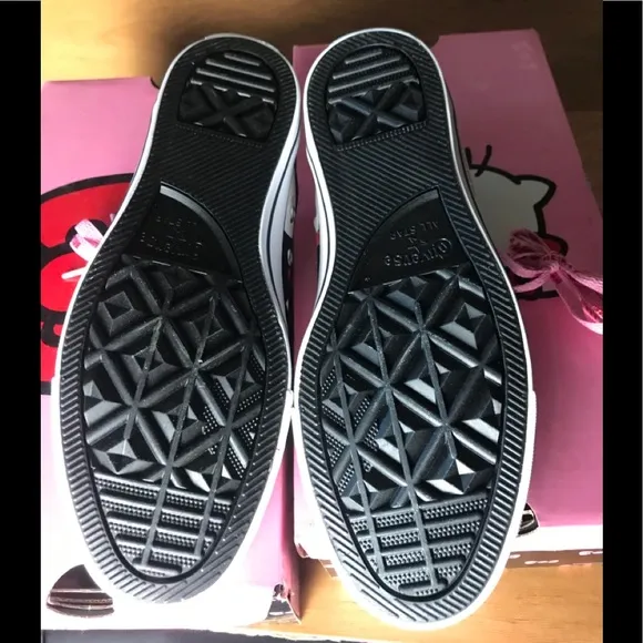 CONVERSE Hello Kitty Sneakers Black Unisex 8