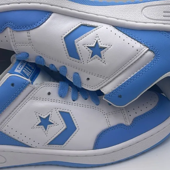 Converse Men’s White and Blue Sneakers A12867CWEAPON OXWHITE/LT BLUE/WHITE
