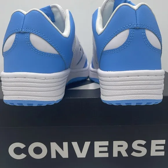 Converse Men’s White and Blue Sneakers A12867CWEAPON OXWHITE/LT BLUE/WHITE