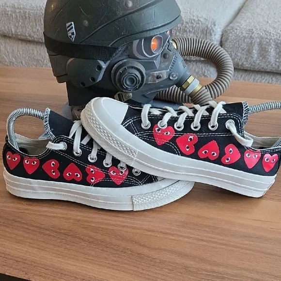 Converse Play Black and Red Size 7 Heart Sneakers
