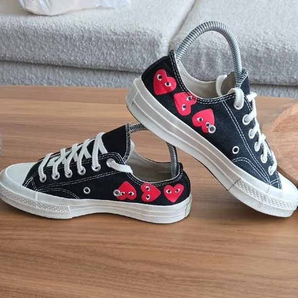 Converse Play Black and Red Size 7 Heart Sneakers