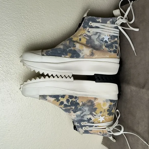 Converse Tie-Dye High-Top Sneakers Unisex Men's 7 /Women's 8.5