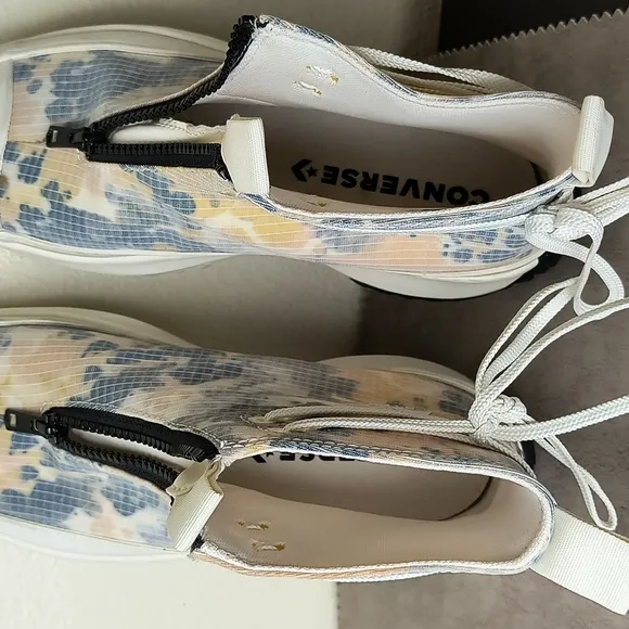 Converse Tie-Dye High-Top Sneakers Unisex Men's 7 /Women's 8.5