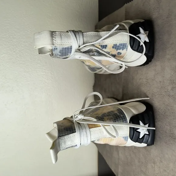 Converse Tie-Dye High-Top Sneakers Unisex Men's 7 /Women's 8.5