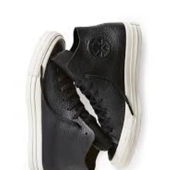 Converse | Unisex Chuck Taylor All Star Hi Leather Lace Up Sneakers | M3 W5