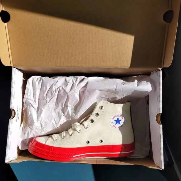 Converse Unisex Comme des Garçons PLAY (NEW w/tags and box)