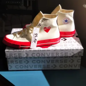 Converse Unisex Comme des Garçons PLAY (NEW w/tags and box)