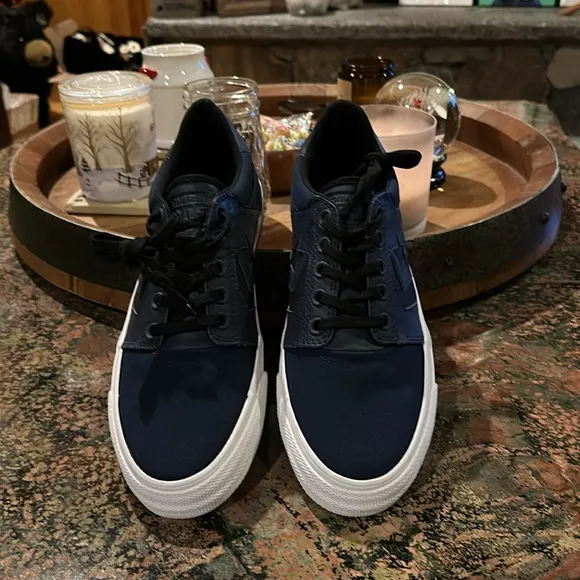 CONVERSE unisex Night Time Sneakers