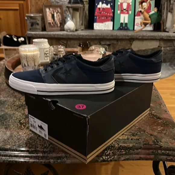 CONVERSE unisex Night Time Sneakers