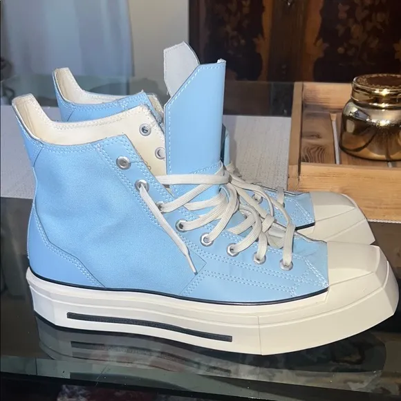 CONVERSE   Unisex, sky Blue High-Top Platform Sneakers, NEW💖, size11.