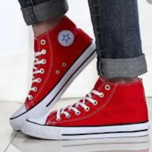 CONVERSE UNISEX WOMENS 14 MENS 12