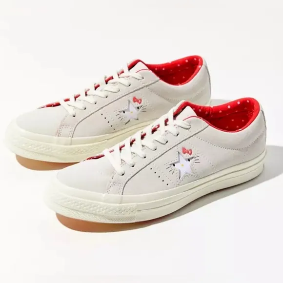 Converse X Hello Kitty Unisex One Star Sneaker