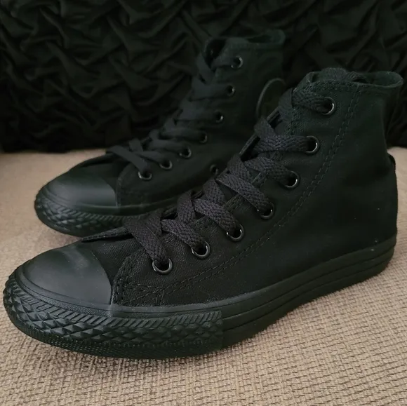 CONVERSE YOUTH UNISEX BLACK MONOCHROME HI TOP SNEAKERS