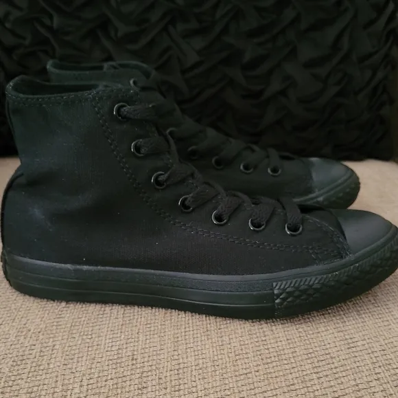 CONVERSE YOUTH UNISEX BLACK MONOCHROME HI TOP SNEAKERS