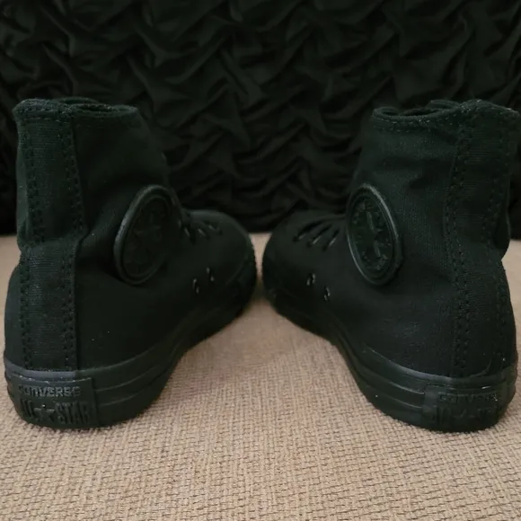 CONVERSE YOUTH UNISEX BLACK MONOCHROME HI TOP SNEAKERS