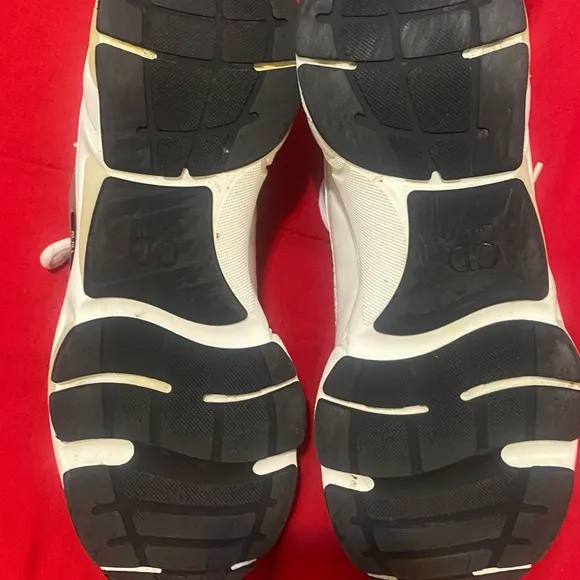 COPY - PREOWNED MEN DIOR SNEAKERS