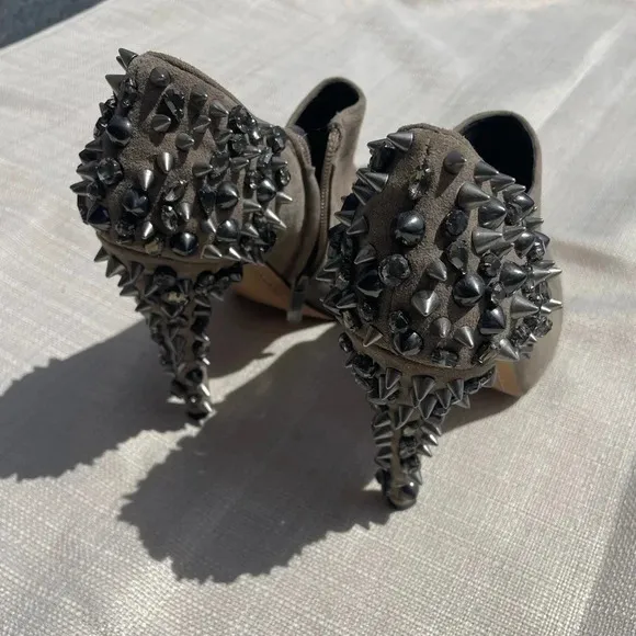 COPY - Womens Sam Edelman Lorissa Studded Booties - Sz. 7.5
