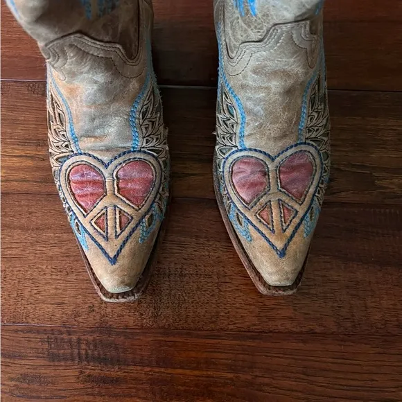 Corral Boots with HEARTS