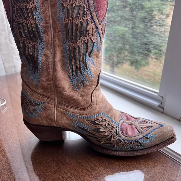 Corral Boots with HEARTS