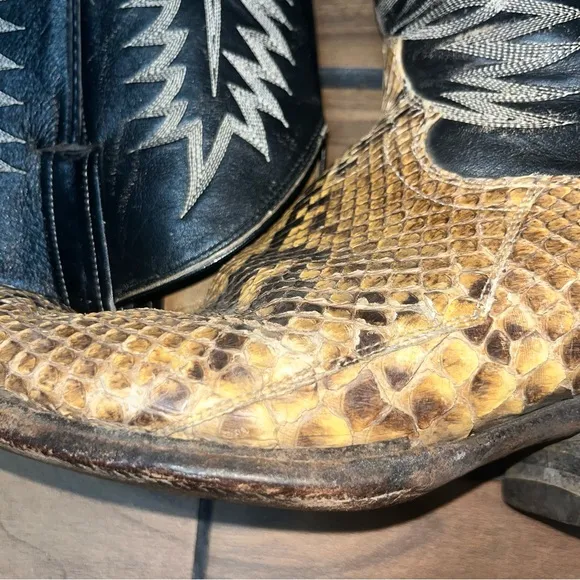 Cowtown Cowboy Boots Mens 11 Python Snakeskin Rattlesnake Western USA