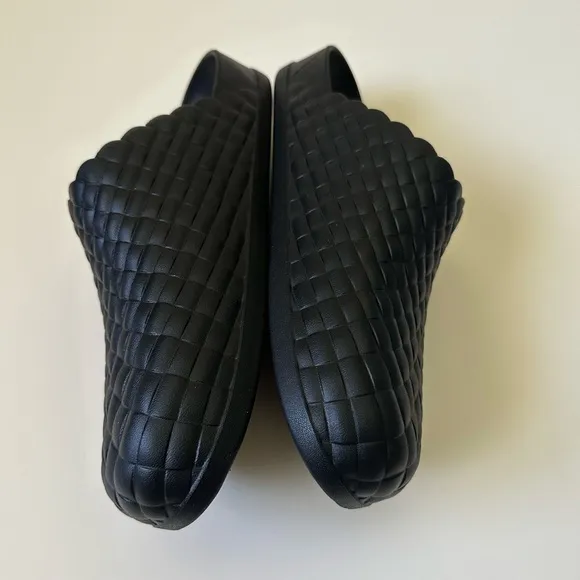 CROCS “ DYLAN” Woven Slip-on Clogs /Shoes | Black NWT~ Men’s 12