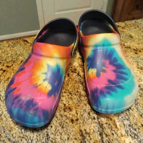 Crocs Mens 10 Women's 12 Unisex Rainbow Tye Dye Shoes Clogs