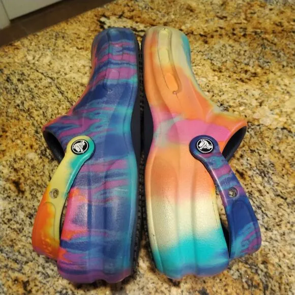 Crocs Mens 10 Women's 12 Unisex Rainbow Tye Dye Shoes Clogs