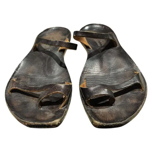 Cydwoq Key Dark Brown Leather Thong Sandals 39.5 Handmade USA Barefoot Slip On