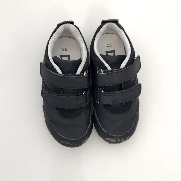 D&amp;G Junior Navy Sneakers Size 25
