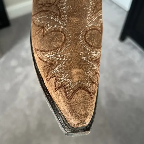 Dan post boots