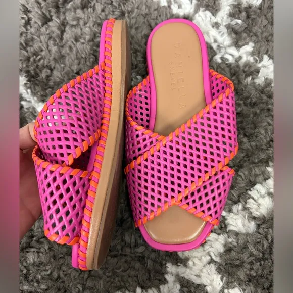 Daniella Shevel Whipstitch Pink Perforated Sandals size 6
