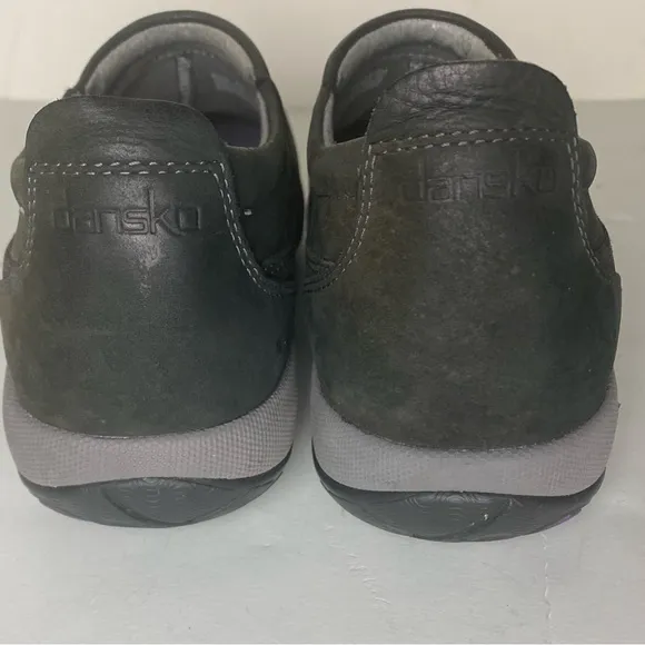 Dansko Patti Womens Size 38 (7.5-8)Black Clog Shoes Slip-On Leather Vibram Soles