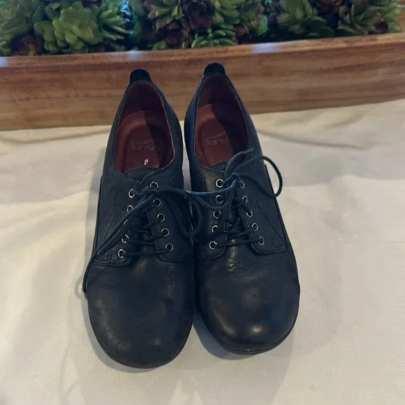 Dansko Pennie Leather Weatherproof Heels Size EU 36 Booties shoes Black EUC
