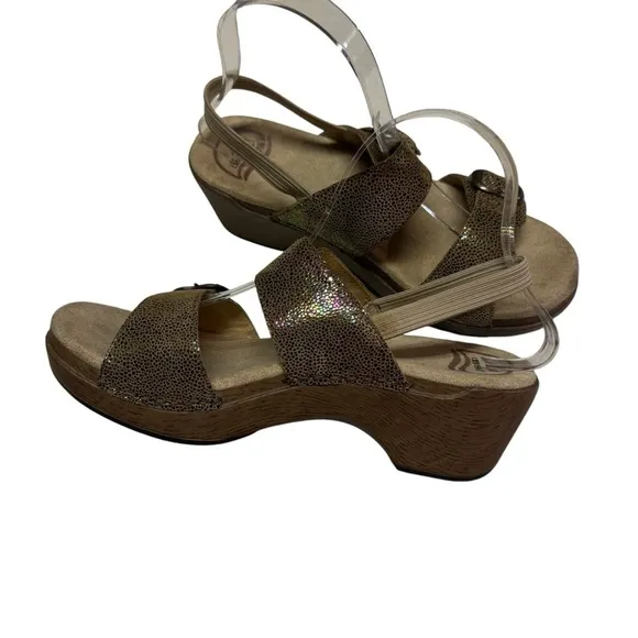 Dansko Sonnet Metallic and Tan Sandals Gold sandals womens size 39