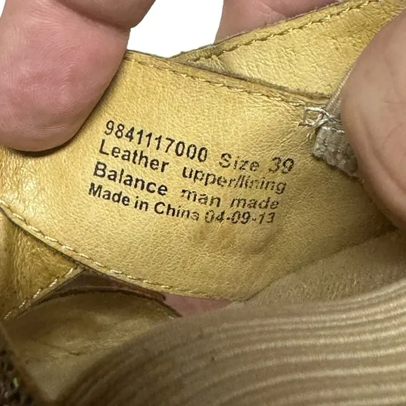 Dansko Sonnet Metallic and Tan Sandals Gold sandals womens size 39
