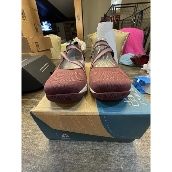 Dansko Women's Haven Mary Jane Flat Wine Size 41 US 10.5-11