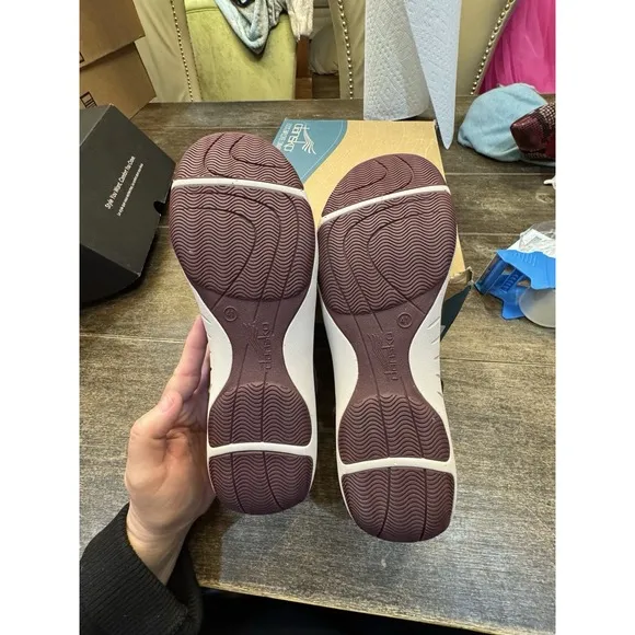 Dansko Women's Haven Mary Jane Flat Wine Size 41 US 10.5-11