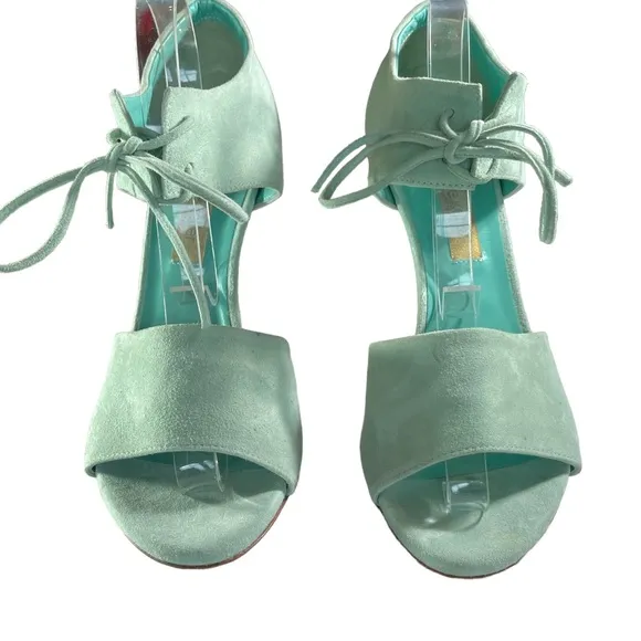 Dee Keller Strappy Heels Womens Shoes Size 6.5