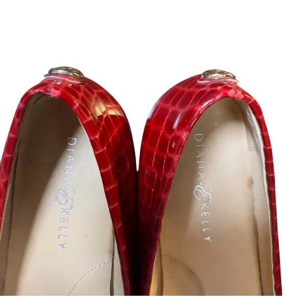 Diana E.Kelly Leather Red Crocodile Prep Pattern Flats with Gold Elephant Accent