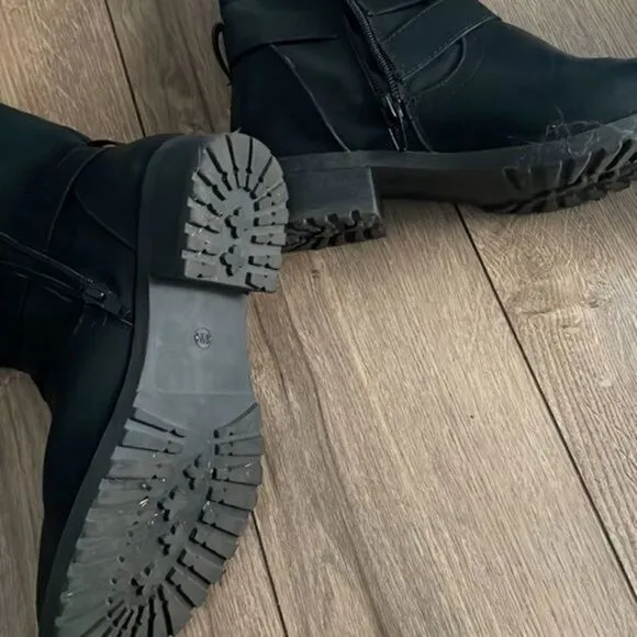 Diba boots​​​​​​​​
