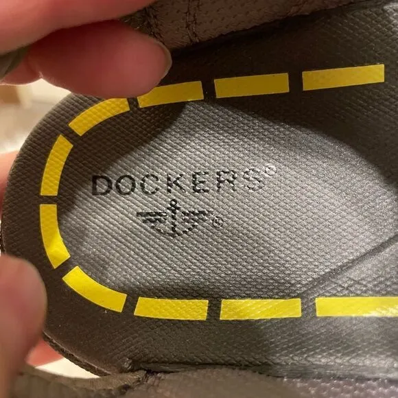 Dockers Mens Sandals - Size 8 - Excellent Condition