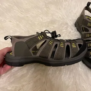 Dockers Mens Sandals - Size 8 - Excellent Condition