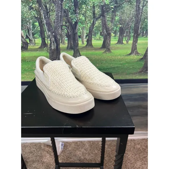 Dolce Vita Women’s Saydi Slip On Ivory Size 9.5